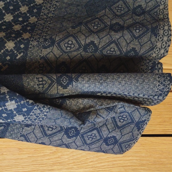 Eastern Serenity Kimono Wrap Jacket - Picture 4 of 5